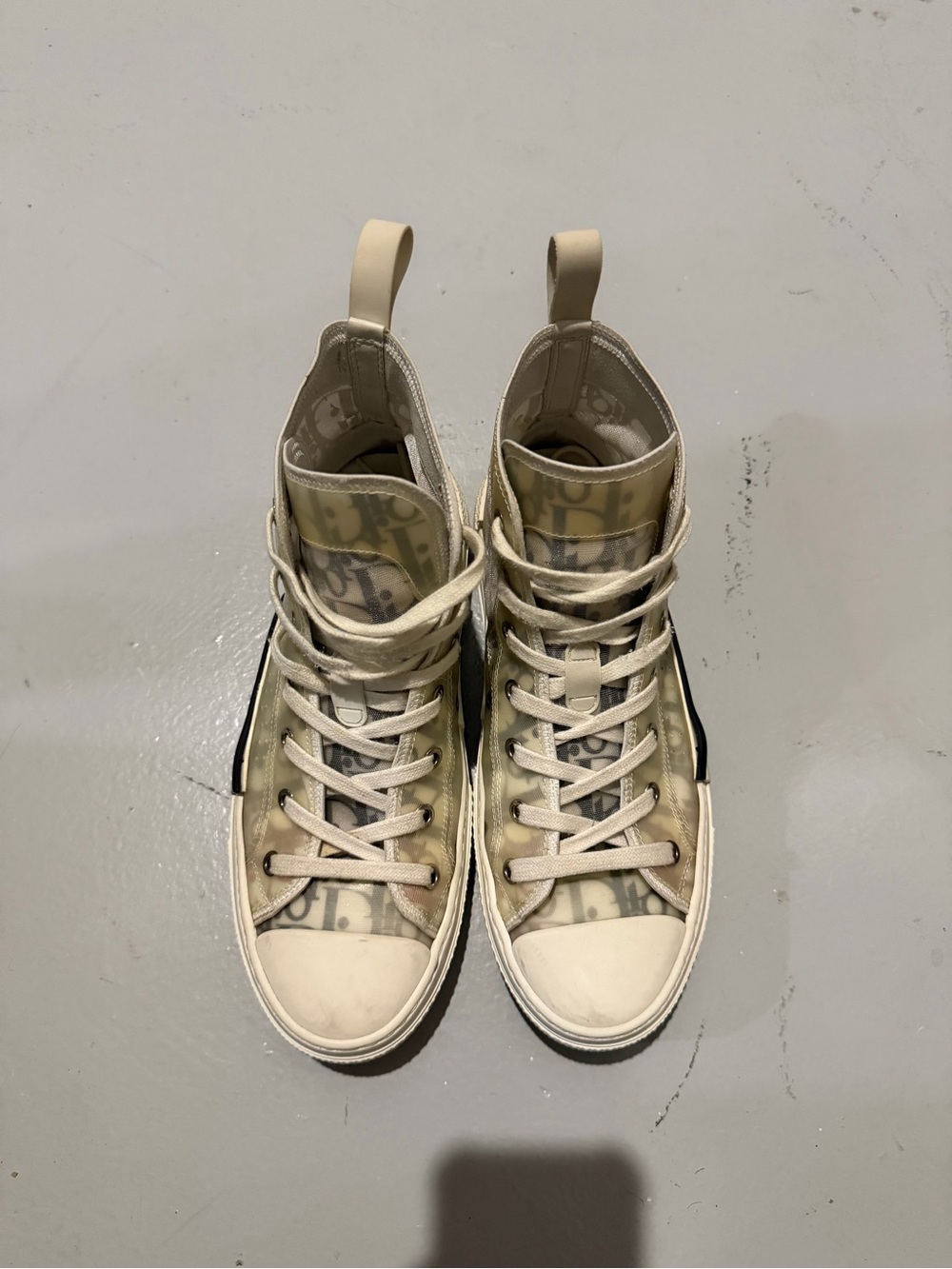 AUTH Dior High-Top Sneakers in Cream